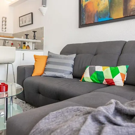 Rob's Studio-2-zimmer-am Opernplatz-dolby Surround Essen