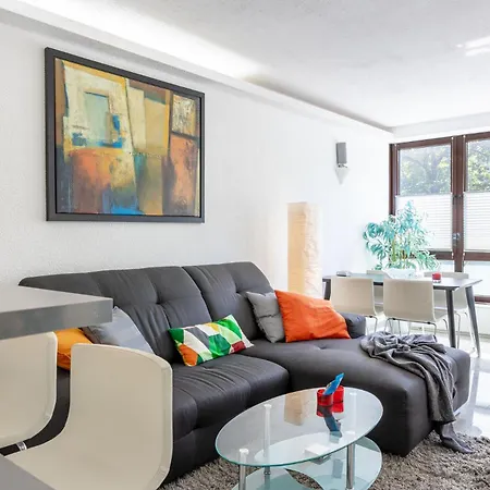 Apartman Rob's Studio-2-zimmer-am Opernplatz-dolby Surround