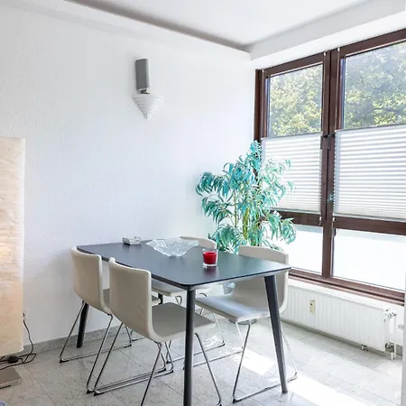 Rob's Studio-2-zimmer-am Opernplatz-dolby Surround * Essen